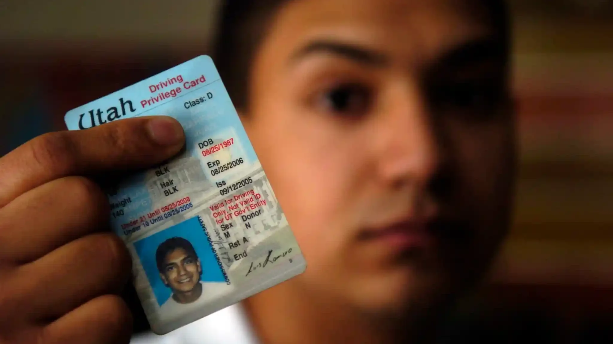 Genuine government-registered driver’s license – buy, renew, replace, or exchange foreign license – REAL ID and enhanced license options – suspended license reinstatement – authentic, legal, and verifiable Class B licenses for USA, Canada, and Europe – secure 5-day delivery from Genuinedrivinglicense.com